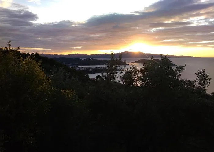 Axiothea * Vasilias (Skiathos)